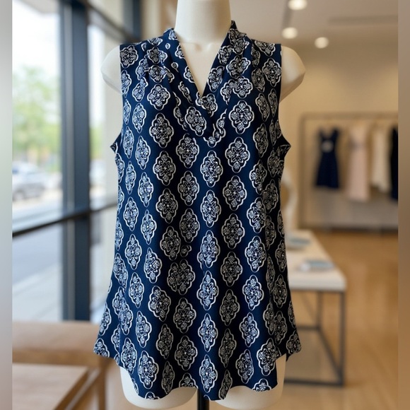 Charter Club Tops - NWT Charter Club Navy Floral Sleeveless Blouse Size Small